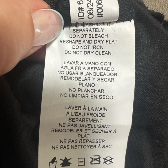 NWT Express Black Velvet Top- Medium - Picture 9 of 9